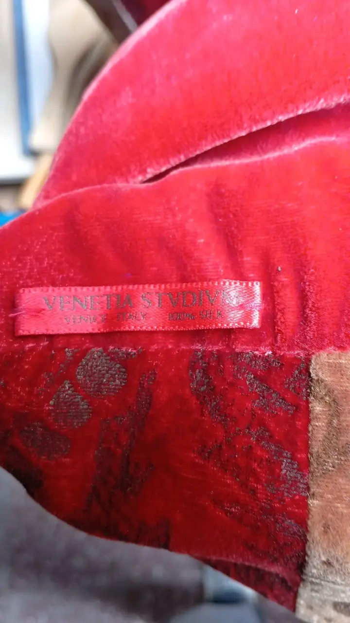 Cojines Decorativos de Seda Roja y Dorada - 6