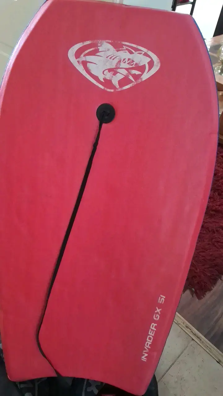 Bodyboard Invader GX 51 con funda Maui & Sons - 4