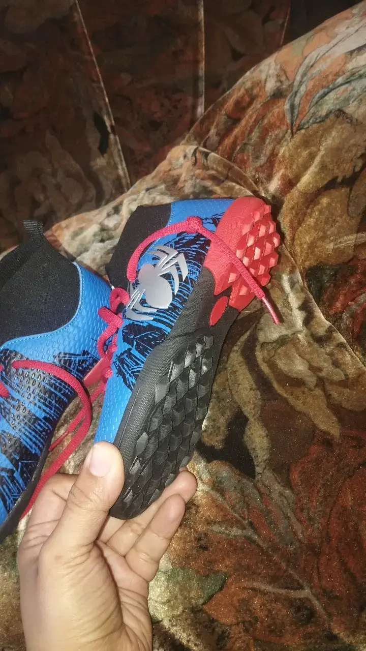 Zapatillas deportivas infantiles azul y rojo - 2