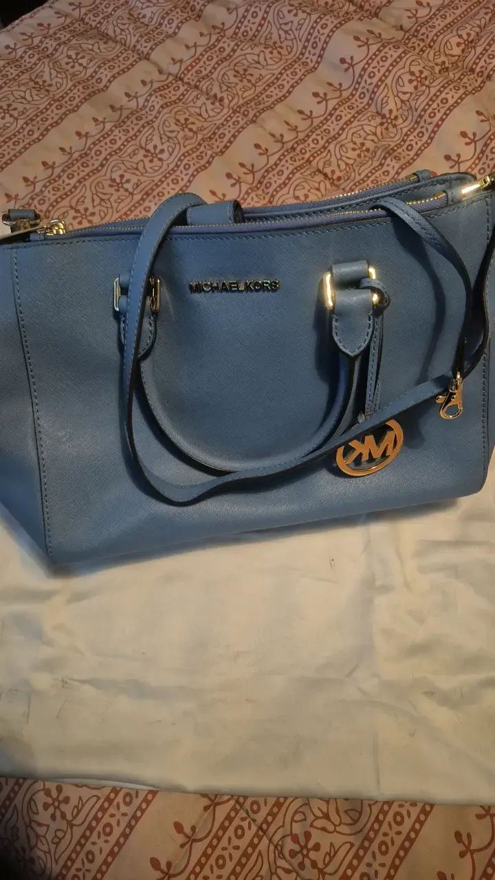 Bolso Michael Kors Sutton Medium Saffiano - 3
