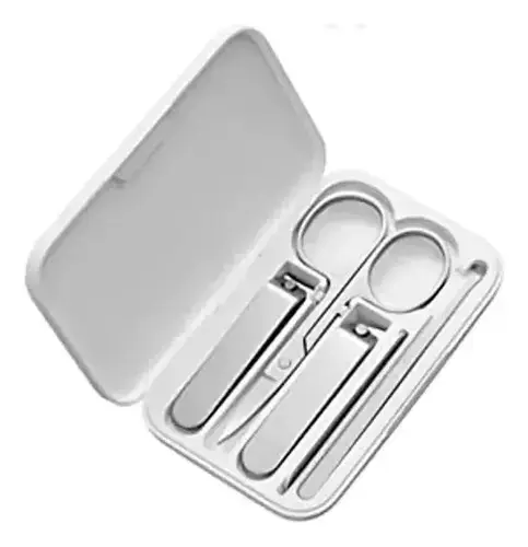 Set de manicura portátil en estuche blanco - 1