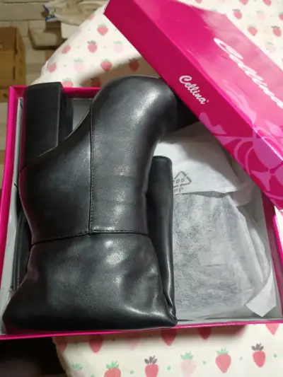 Botas de cuero negras con tacón alto - miniatura 5