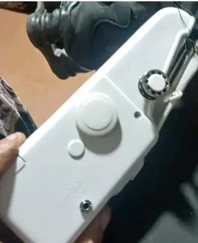 Máquina de Coser Portátil Blanca - miniatura 1