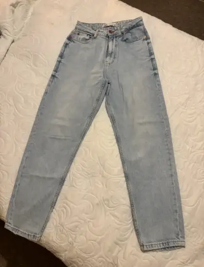 Jeans de azul claro MOM Zara talla 34 - miniatura 3