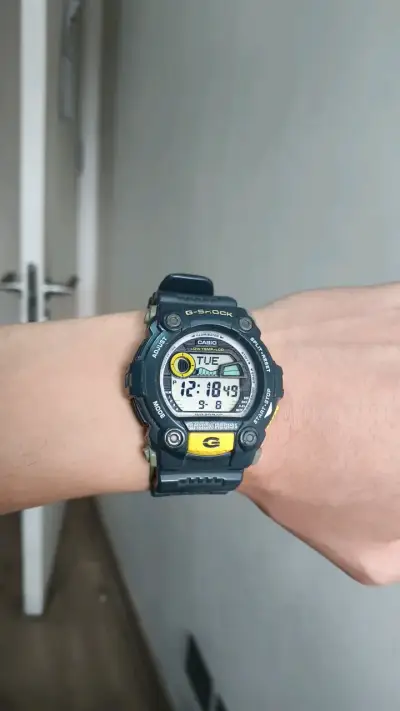 Reloj Casio G-Shock Resistente al Agua - miniatura 5
