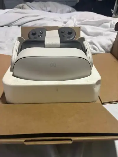Gafas de Realidad Virtual Meta Quest 3S - miniatura 1