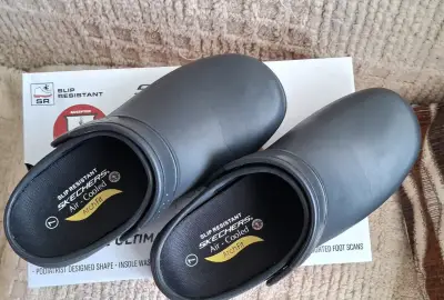Zuecos Skechers Work ArchFit Negros Antideslizante - miniatura 2