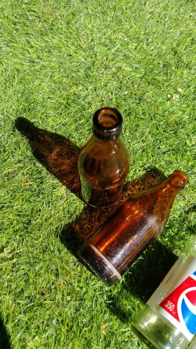 Botellas de vidrio vintage Pepsi y Cachantun - miniatura 3