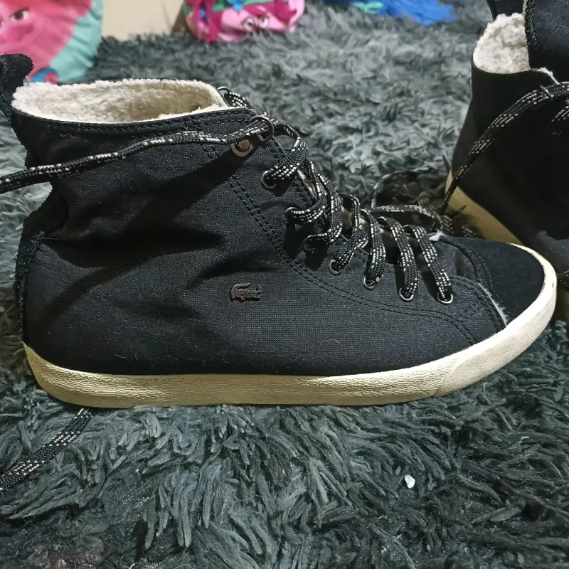 Zapatillas altas negras con forro térmico Lacoste - 1