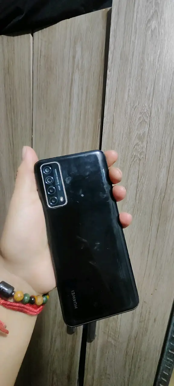 Smartphone Huawei con cámara cuádruple - 2