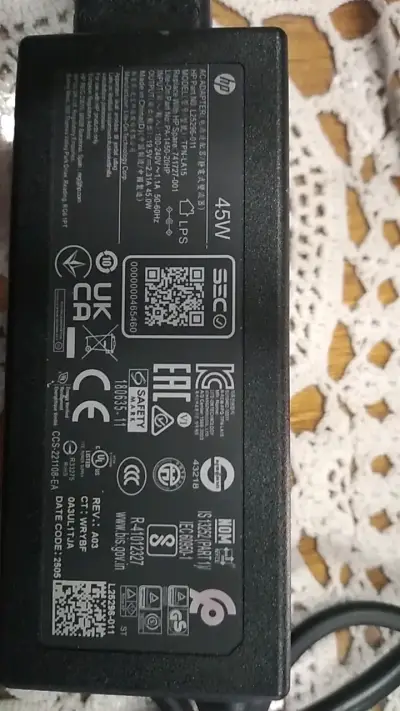 Cargador HP 45W para Laptop - miniatura 1