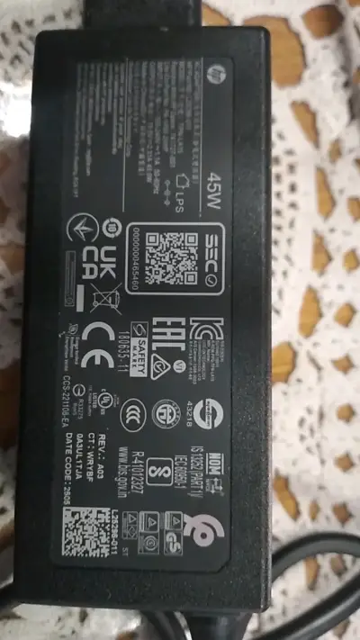 Cargador HP 45W para Laptop - miniatura 2