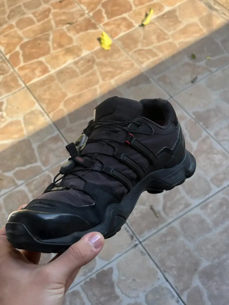 Zapatillas de trekking Adidas Gore-Tex negras - 2