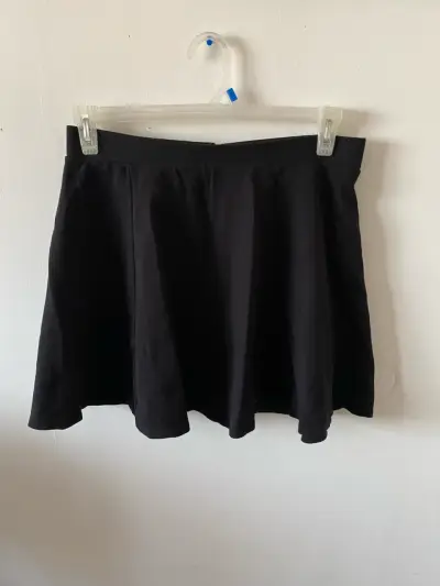 Falda corta negra H&M talla M - miniatura 1