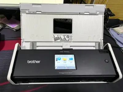 Escáner Brother ADS-1500W compacto y eficiente - miniatura 3