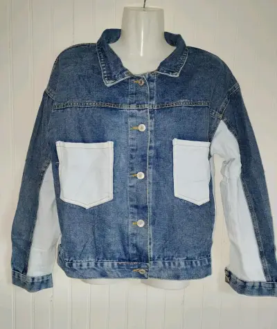 Chaqueta de mezclilla con bolsillos celestes - miniatura 1