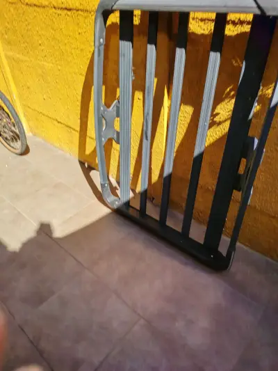 Parrilla portaequipaje para auto resistente - miniatura 1