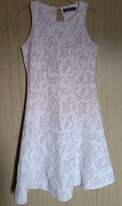 Vestido de encaje floral blanco BNY'S - miniatura 1