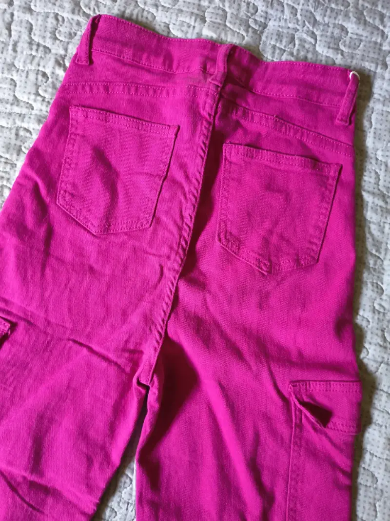 Pantalones fucsia para mujer estilo cargo - 3