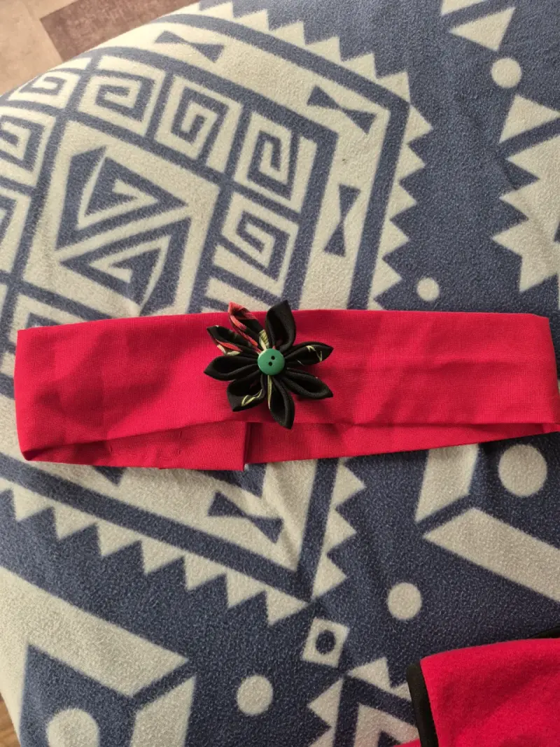 Vestido folclórico infantil con enagua y capa - 4