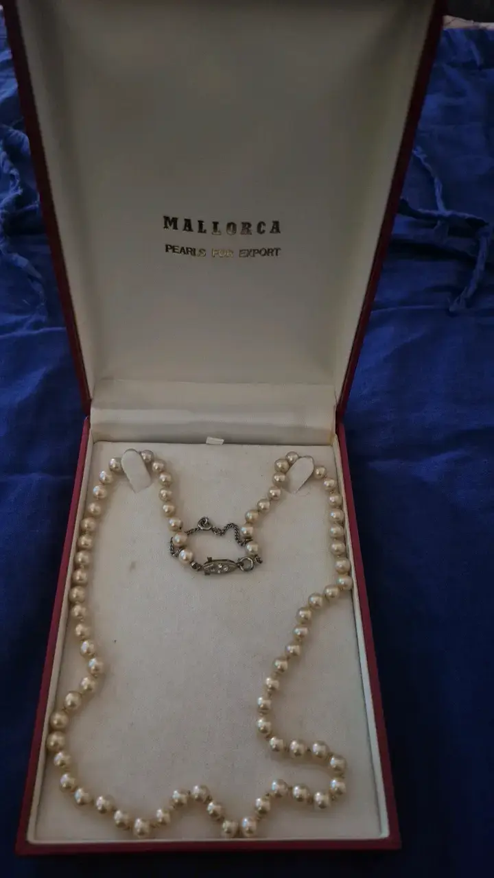 Collar de perlas Mallorca en estuche