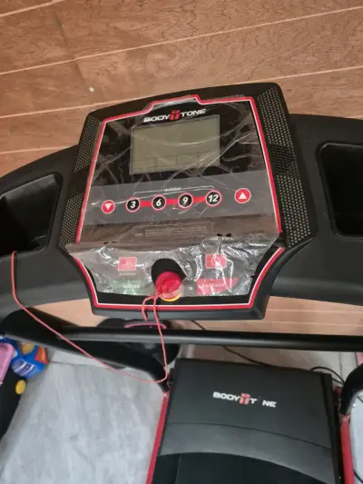 Caminadora eléctrica Bodytone plegable - miniatura 1