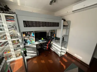 Cama alta con escritorio integrado para niños - miniatura 1