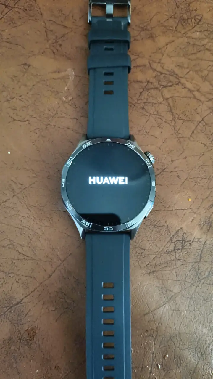 Reloj inteligente Huawei con correa negra - 3