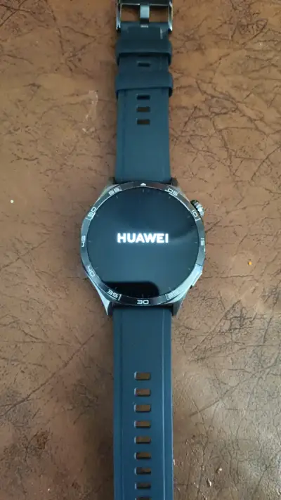 Reloj inteligente Huawei con correa negra - miniatura 3