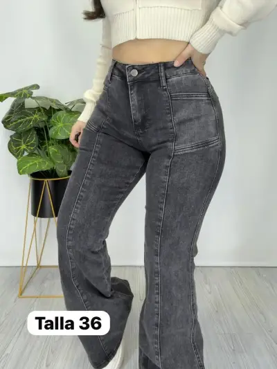 Jeans acampanados azul talla 36 para mujer - miniatura 4