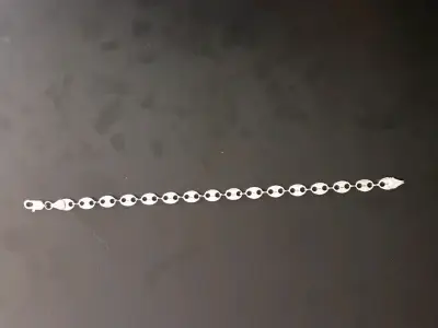 Pulsera de plata con diseño ovalado - miniatura 1