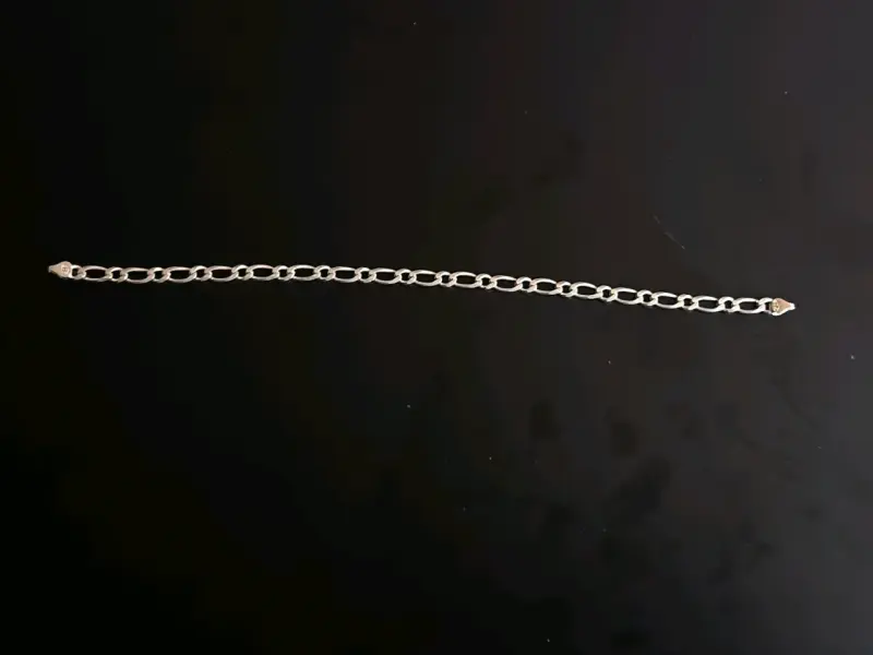 Pulsera de plata eslabonada elegante