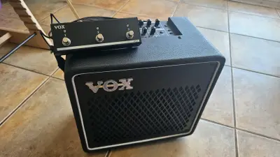 Amplificador Vox Mini Go 50 c/ footswitch original - miniatura 2