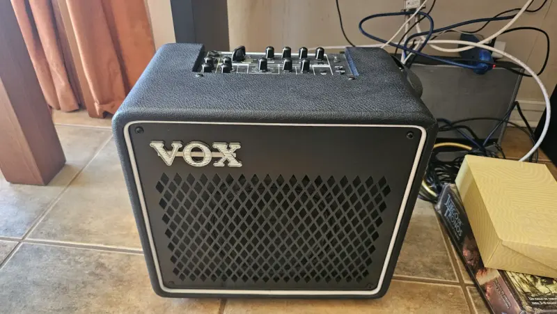 Amplificador Vox Mini Go 50 c/ footswitch original - 4