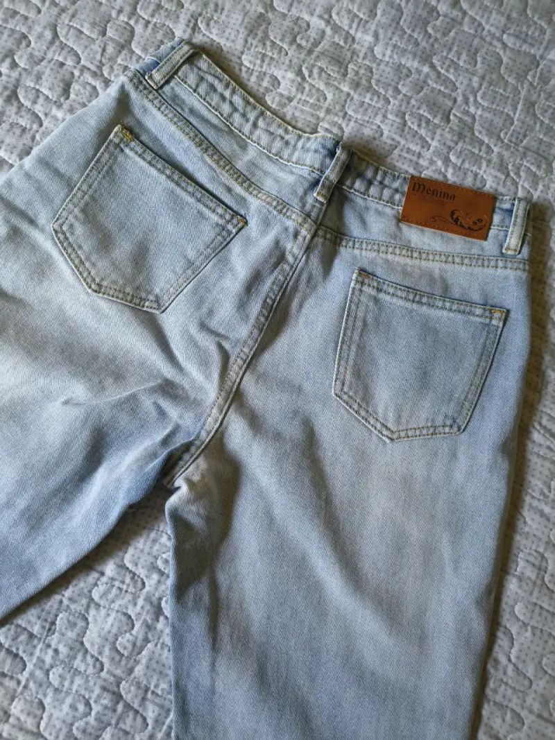 Jeans de mezclilla azul claro para mujer - 3
