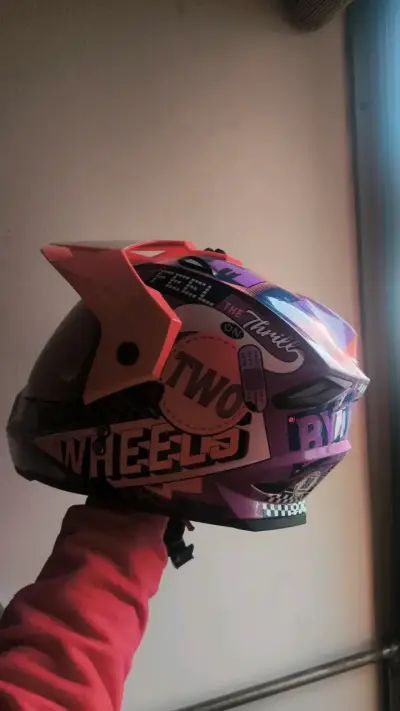 Casco de motocross con diseño gráfico y visera - miniatura 4