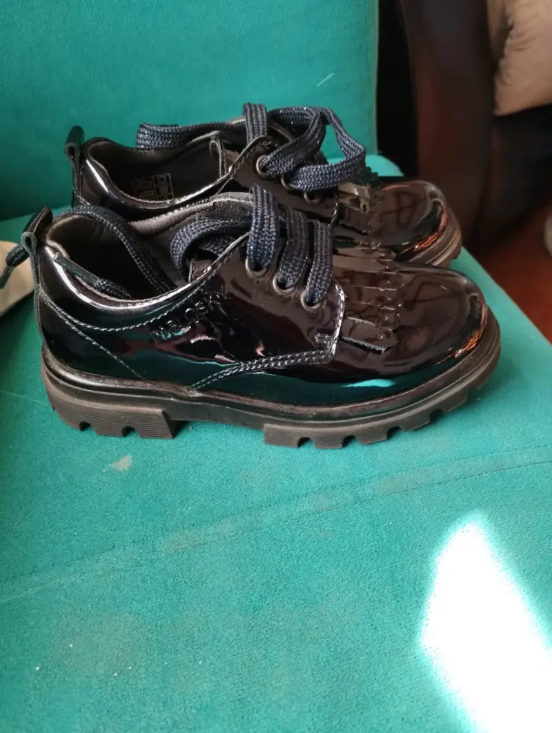 Zapatos de charol para niña Pablosky negros - 3