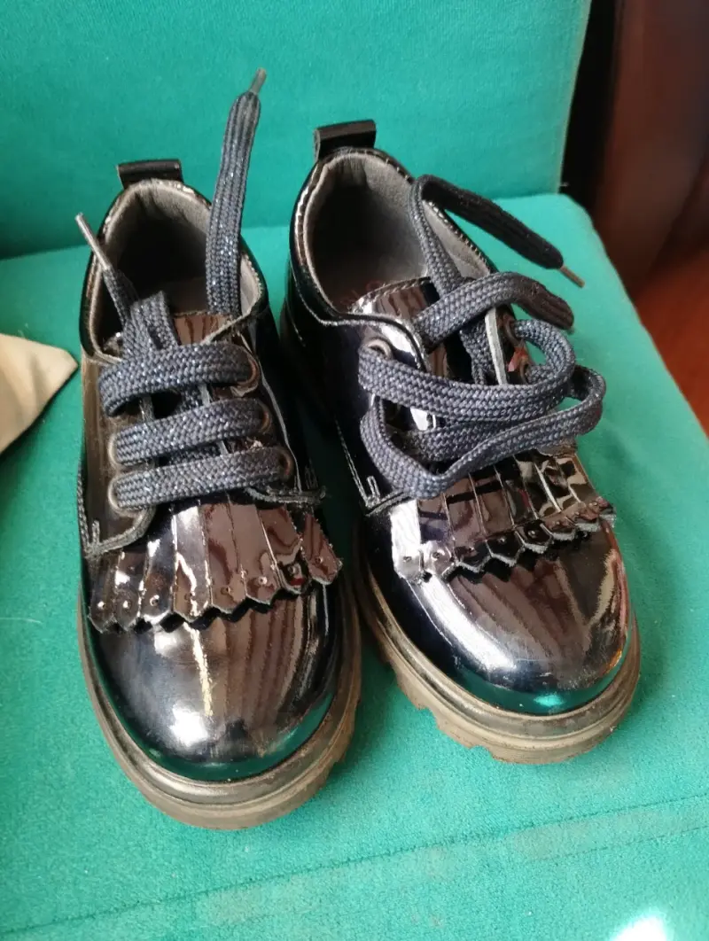 Zapatos de charol para niña Pablosky negros - 4