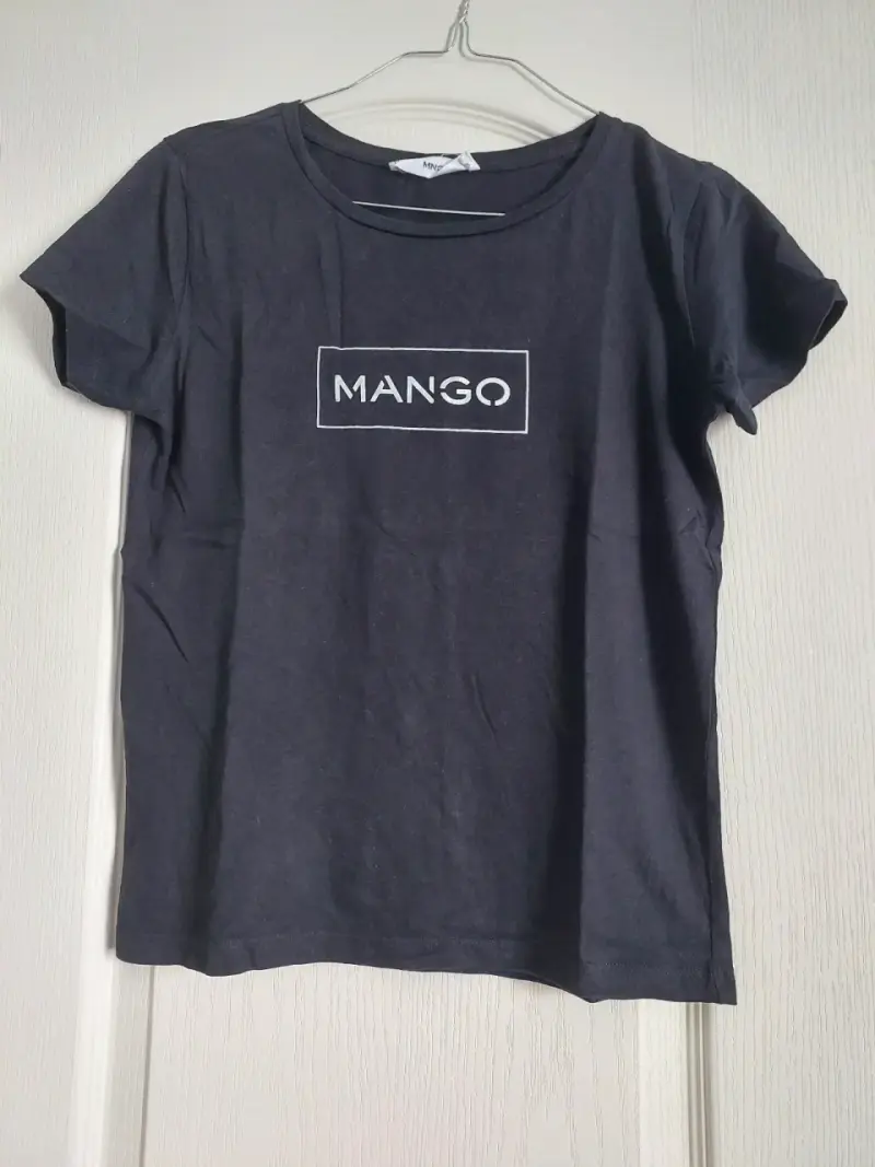 Polera negra de mujer Mango