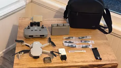 Drone DJI Mini 2 con accesorios y estuche - miniatura 2
