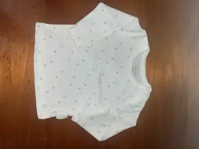 Polera manga larga bebé blanca con estampado - miniatura 1