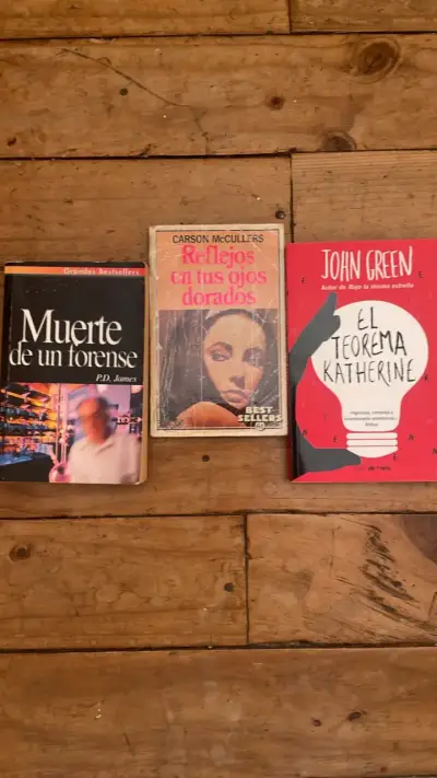 Lote tres libros ‘reflejos en tus ojos dorados’ - miniatura 1