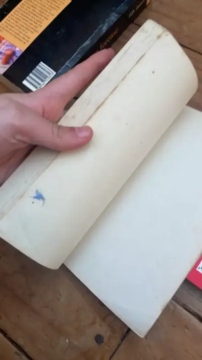 Lote tres libros ‘reflejos en tus ojos dorados’ - miniatura 5
