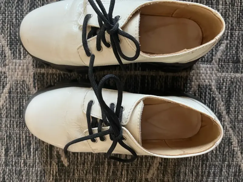 Zapatos de charol blanco con suela gruesa - 3