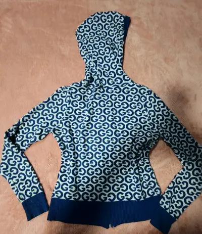 Polerón con capucha Guess azul estampado - miniatura 3
