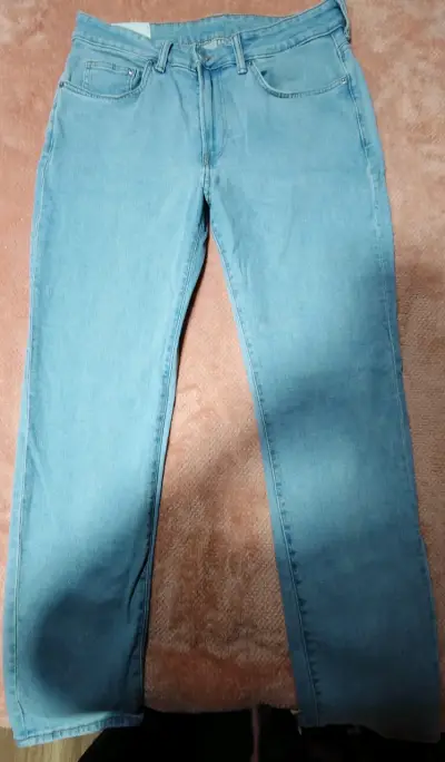 Jeans azul claro regular fit para hombre - miniatura 1