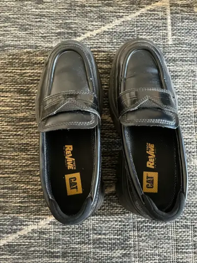 Zapatos de cuero negro CAT para hombre - miniatura 3