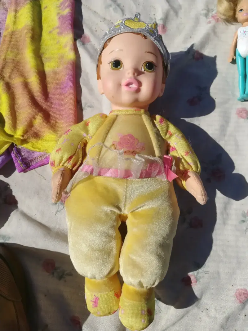 Muñeca bebé de princesa bella