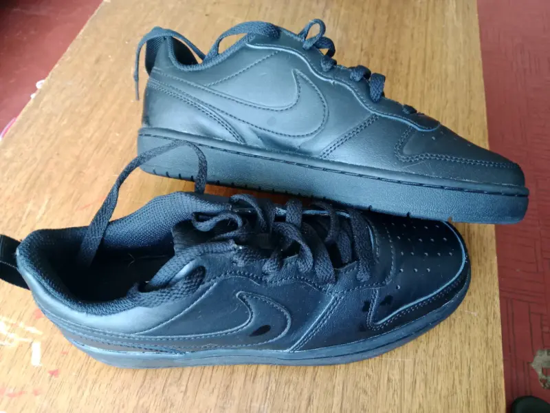 Zapatillas deportivas negras court borough low