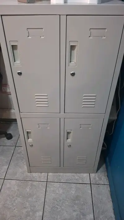 Locker metálico de 4 puertas gris - miniatura 1